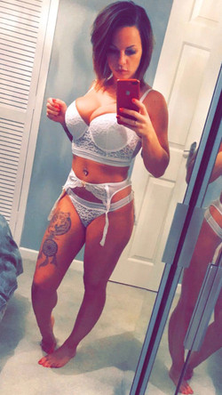 [OF] Tatted Hotwife (@sophia_leighxx) Pics/2018-06-27-What do you all think-77316193-IMG-20180615-WA0028.jpg