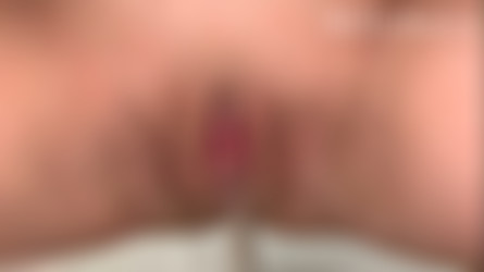 MillieKnoxx - Pee Compilation 4K HD/04.jpg