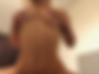 [OnlyFans.com] Elle Brooke (@ellebrookeuk)/photos/18-08-17 1900739-01 3088x2320.jpg