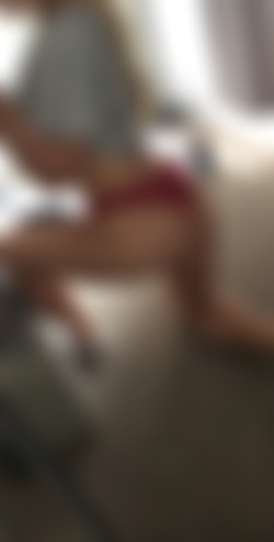 [OnlyFans.com] Elle Brooke (@ellebrookeuk)/photos/18-08-17 1901076-01 1120x2208.jpg