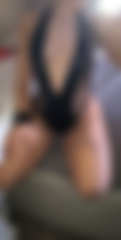 [OnlyFans.com] Elle Brooke (@ellebrookeuk)/photos/18-08-17 1901092-01 1120x2208.jpg
