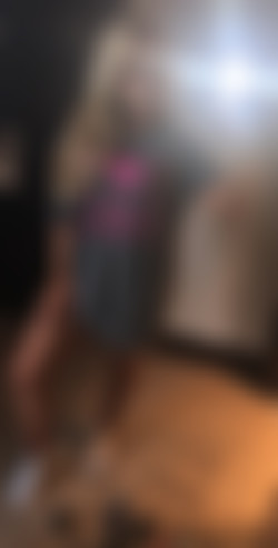 [OnlyFans.com] Elle Brooke (@ellebrookeuk)/photos/18-08-17 1901128-01 1120x2208.jpg