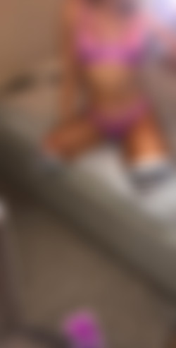 [OnlyFans.com] Elle Brooke (@ellebrookeuk)/photos/18-08-17 1901150-01 1120x2208.jpg