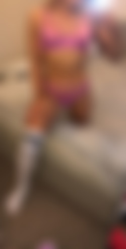 [OnlyFans.com] Elle Brooke (@ellebrookeuk)/photos/18-08-17 1901152-01 1120x2208.jpg