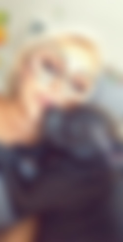 [OnlyFans.com] Elle Brooke (@ellebrookeuk)/photos/18-08-25 1940059-01 1122x2208.jpg