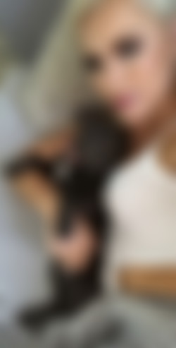 [OnlyFans.com] Elle Brooke (@ellebrookeuk)/photos/18-08-25 1940063-01 1125x2217.jpg