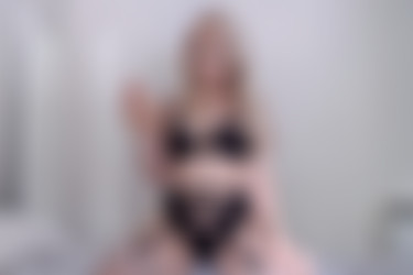 [OnlyFans.com] Elle Brooke (@ellebrookeuk)/photos/18-08-25 1940076-01 720x480.jpg