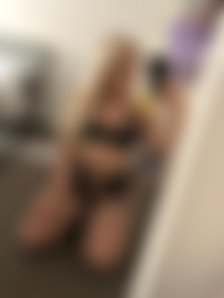 [OnlyFans.com] Elle Brooke (@ellebrookeuk)/photos/18-11-14 2408633-01 3024x4032.jpg