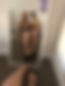 [OnlyFans.com] Elle Brooke (@ellebrookeuk)/photos/18-11-14 2408648-01 3024x4032.jpg