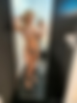 [OnlyFans.com] Elle Brooke (@ellebrookeuk)/photos/19-06-22 5064523-01 No make up titty pic! 3024x4032.jpeg