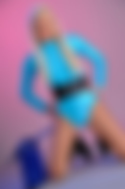 Shiny Leotards/Gallery 055 - Tanya H/055sl_051.jpg