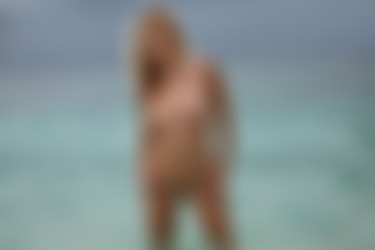 photodromm.com - 2011-11/dominika - 21 - water games/34l.jpg