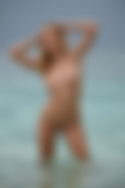photodromm.com - 2011-11/dominika - 21 - water games/38l.jpg