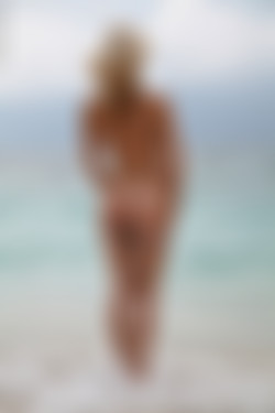 photodromm.com - 2011-11/dominika - 21 - water games/18l.jpg