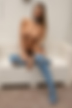 [photodromm.com] 2018-08/[photodromm.com] - 2018.08.22 - Claudia - Jeans Revolution (x50) 2000x3000/18l.jpg