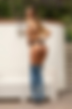 [photodromm.com] 2018-08/[photodromm.com] - 2018.08.22 - Claudia - Jeans Revolution (x50) 2000x3000/22l.jpg