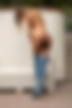 [photodromm.com] 2018-08/[photodromm.com] - 2018.08.22 - Claudia - Jeans Revolution (x50) 2000x3000/24l.jpg