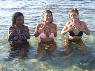 ugotitflauntit.com/08030 Emily and Friends_1280highres/029.jpg