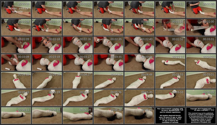 www.bondagejunkies.com~videos~minipack_005/thumbs/bjv-1292-1~liv~liv_vs._the_mummy_mounds~2014-04-13~00.07.11.mp4.jpg