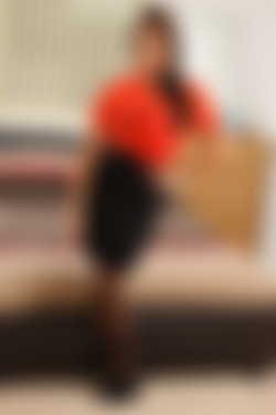 Only Secretaries In Suits 12.01.2012 - 26.12.2012/13th August 2012/58cfbz9w/634_0001.JPG