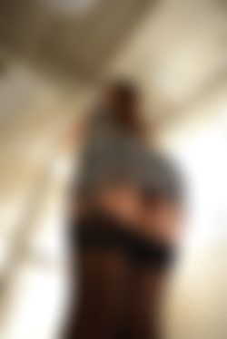 TigerrJuggs.com/Galleries/Futa Hotwife/pic131215_021.jpg