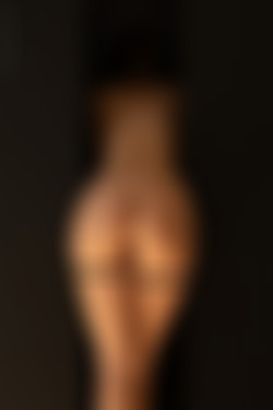 [PHD] 2024-10/06 Paula - The Black Frame/50l.jpg