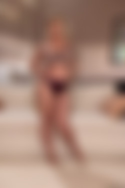 2018-11-27 Ryan Conner - Sneaky Mom 3 [MommyGotBoobs.com, Brazzers.com]/0006.jpg