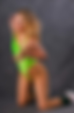 Shiny Leotards/Gallery 021 - Julia M/021sl_047.jpg