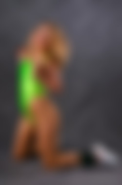 Shiny Leotards/Gallery 021 - Julia M/021sl_048.jpg