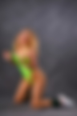 Shiny Leotards/Gallery 021 - Julia M/021sl_049.jpg