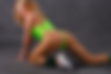 Shiny Leotards/Gallery 021 - Julia M/021sl_076.jpg