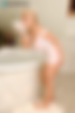 Scoreland.com SiteRip - Part #2/2008.09.12-Wet Topheavy Teaser-Melissa Mandlikova/1600/Melissa02.jpg