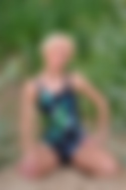 Shiny Leotards/Gallery 079 - Tanya H/079sl_045.jpg