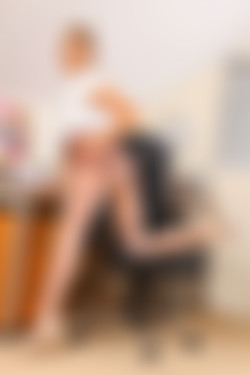 Only Secretaries In Suits 12.01.2012 - 26.12.2012/1st June 2012/Natalia X_yppqohr3/j2E_0023.JPG