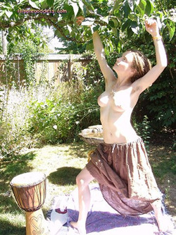 Robin Redhead/Pictures/Hippie Goddess/ingress4/ingress4/ingress4s124.jpg