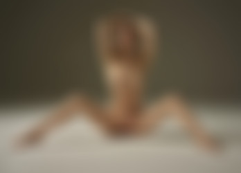 HA 2017-11/2017-11-01 Flora - Sexual being/flora-sexual-being-27-10000px.jpg