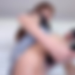 KittyxKum-Playing with long black dildo.mp4
