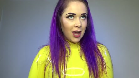 [IWC-C4S] Latex Barbie Vids • Pt.1/Latex Barbie - 5 Days Of Catsuit Worship - Day 3.mp4